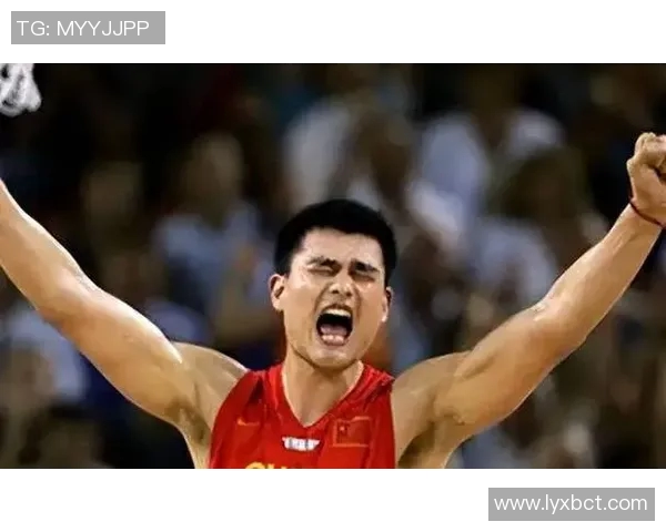 姚明震撼全场高清扣篮瞬间回顾展现篮球巨星的力量与优雅 姚明震撼全场高清扣篮瞬间回顾展现篮球巨星的力量与优雅