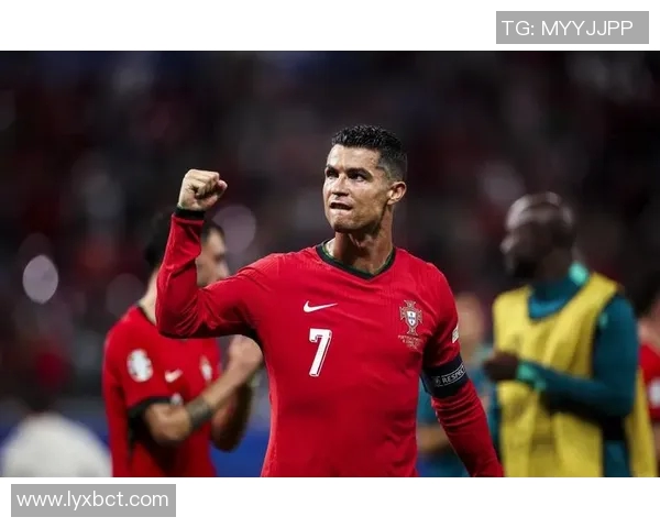 足球巨星跨界挑战篮球运动精彩瞬间合集图片欣赏